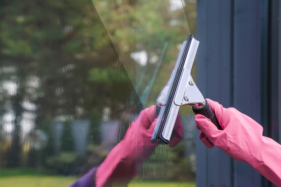 Commercial window cleaning by Smart Clean Building Maintenance, Inc.