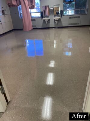 Before & After Commercial Floor Stripping in Stockton, CA (2)